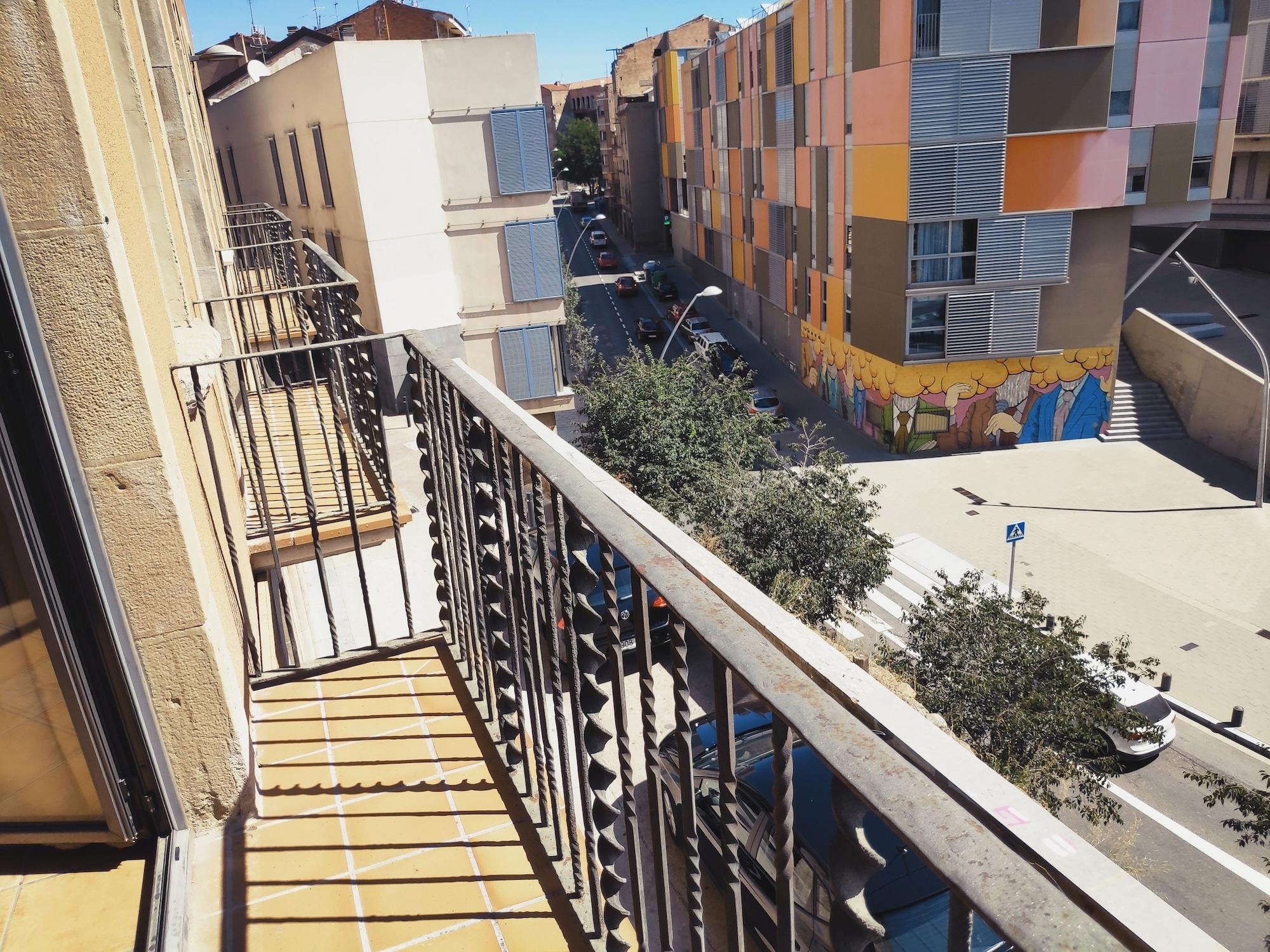 Urbi Apartments Manresa Ngoại thất bức ảnh