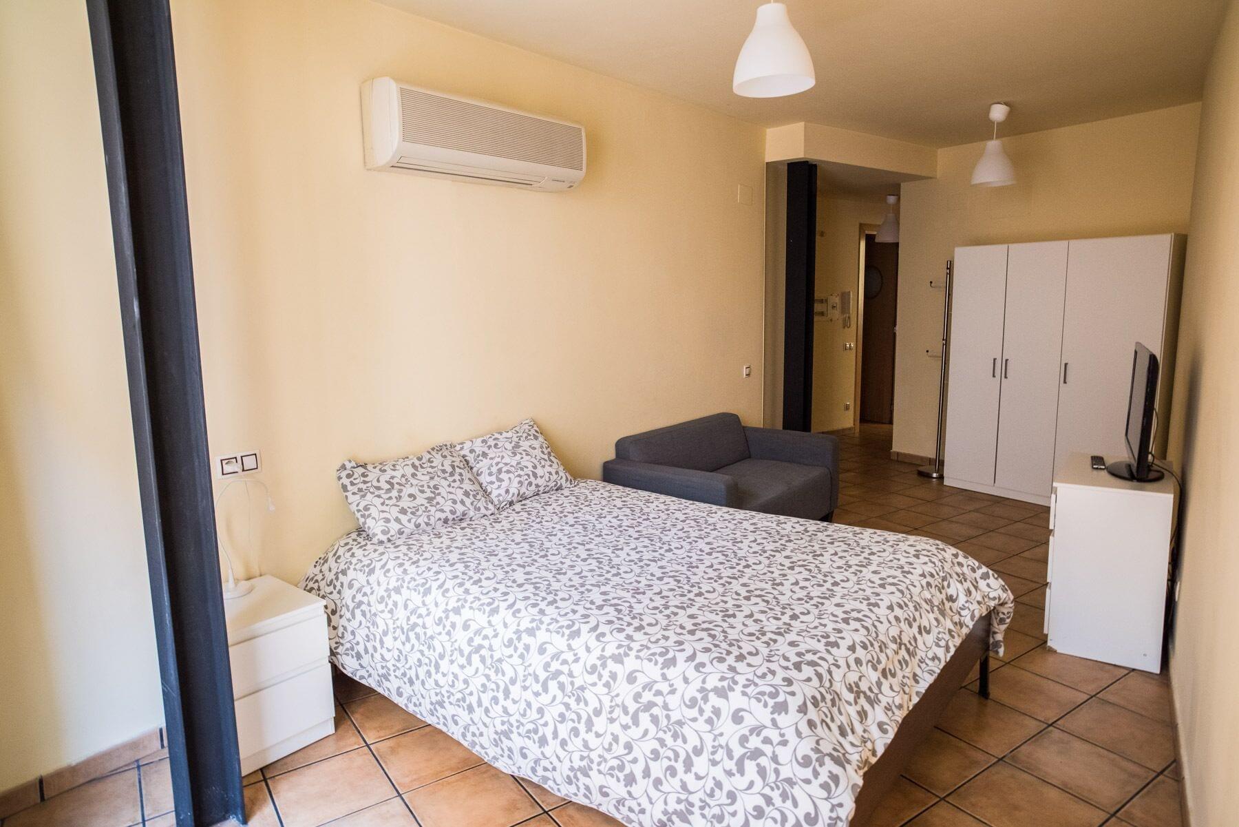 Urbi Apartments Manresa Ngoại thất bức ảnh
